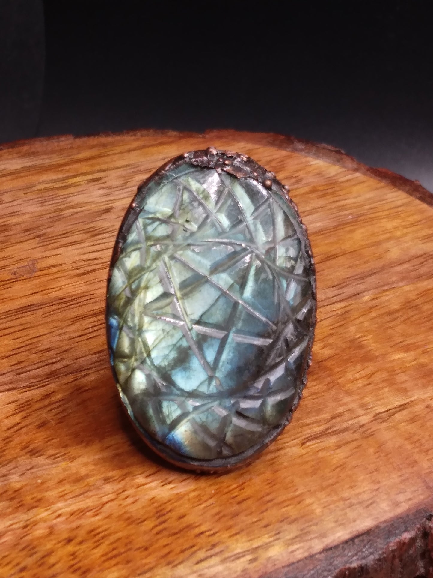 Labradorite gemstone carved green and blue flash ring size 8 1/2.