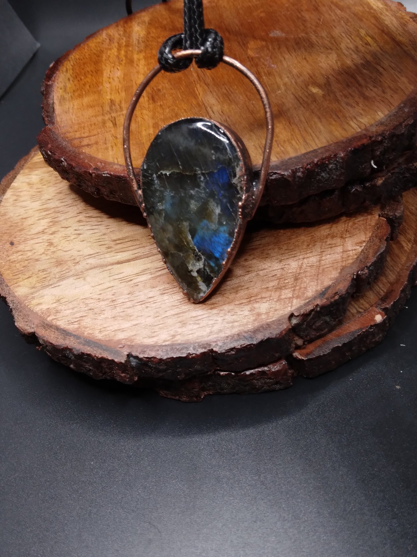 Labradorite gemstone pendant necklace