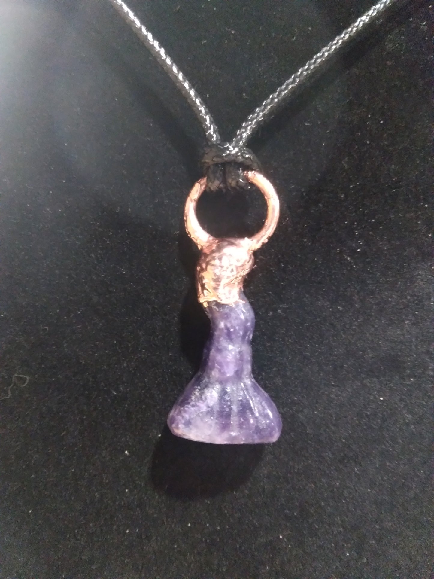 Amethyst broom shape necklace