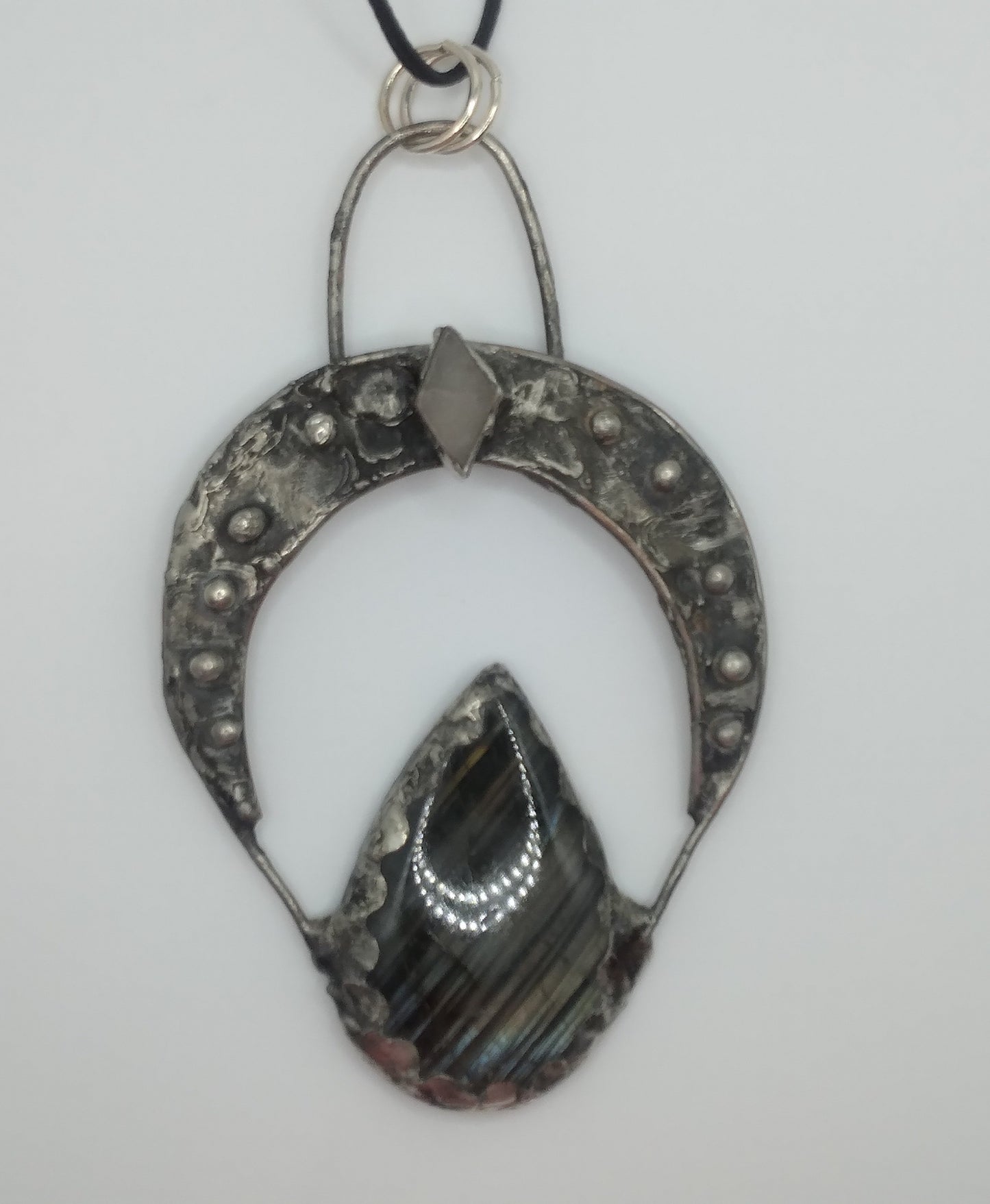 Labradorite gray flash large pear-shaped necklace